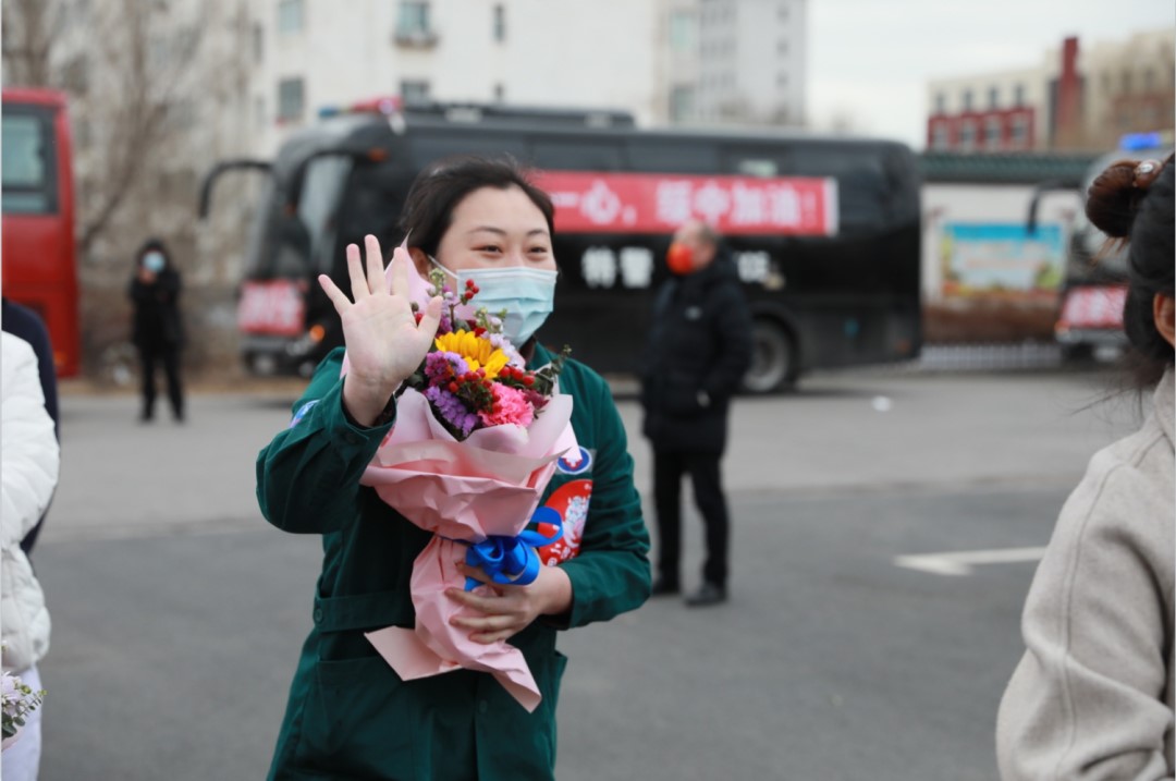 春暖花開，英雄歸來！葫蘆島市第二人民醫(yī)院支援綏中醫(yī)療隊凱旋而歸~(圖9)